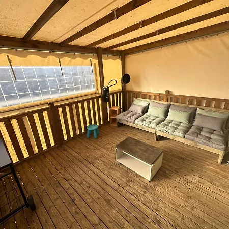 Mobil Moderne Avec Grand Terrasse Кемпинг *